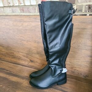 Womens Size 10 Tall Black Boots NWT